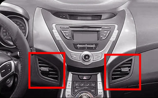 Hyundai Elantra до рестайлинга, дефлекторы ниже магнитолы