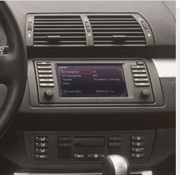 Штатна панель BMW X5 E53 зі штатним екраном