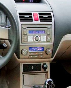 Штатна панель Geely Emgrand EC7 2009–2011