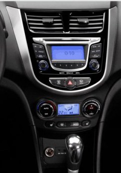 Штатна панель Hyundai Accent RB / Solaris