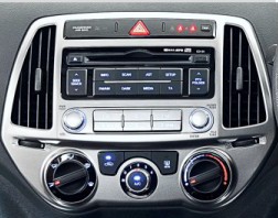 Штатна панель Hyundai i20 (PB) 2012–2014 з кондиціонером