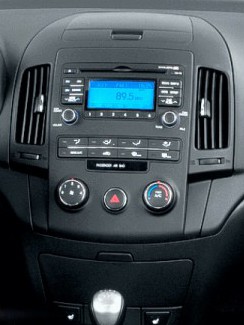 Штатна панель Hyundai i30 FD з ручним кондиціонером