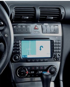 Штатна панель Mercedes-Benz C-Class W203 пізніх років