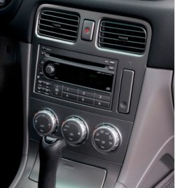 Штатна панель Subaru Forester SG