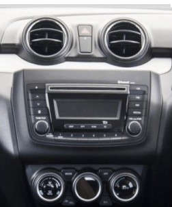Штатна панель Suzuki Swift A2L з базовою магнітолою