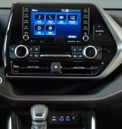 Штатна панель Toyota Highlander XU70 зі штатним екраном