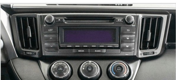 Штатна панель Toyota RAV4 XA40